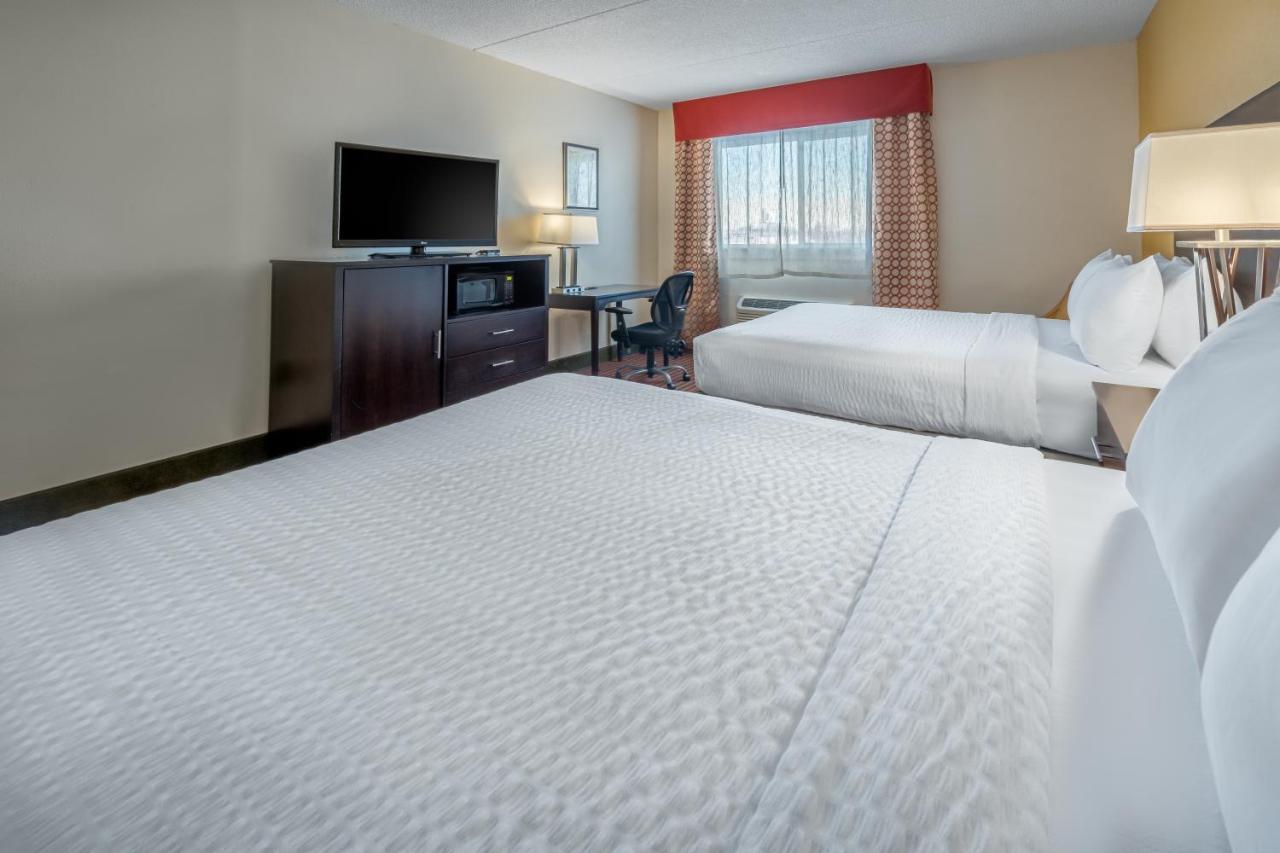 Grand Williston Hotel And Conference Center المظهر الخارجي الصورة