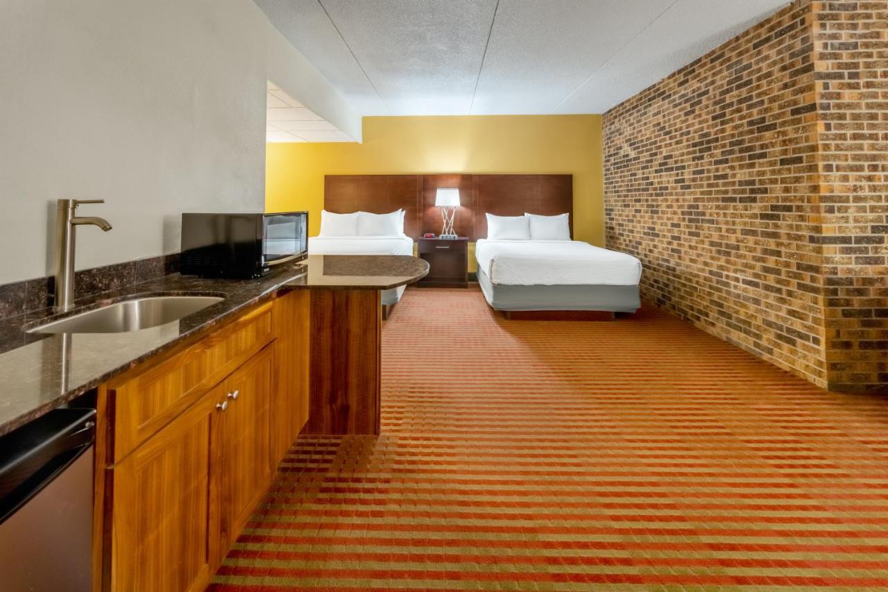 Grand Williston Hotel And Conference Center المظهر الخارجي الصورة