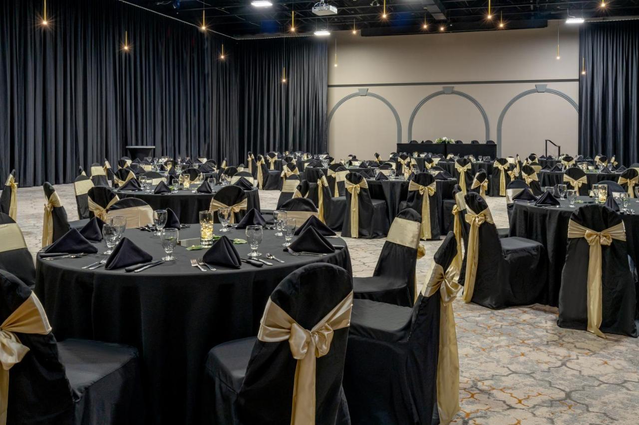 Grand Williston Hotel And Conference Center المظهر الخارجي الصورة